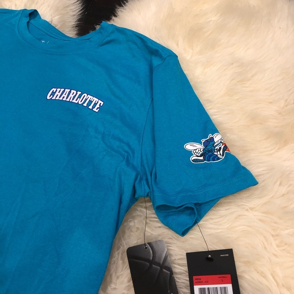 Charlotte Hornets NBA Jordan basketball shirt - Picture 3 of 7